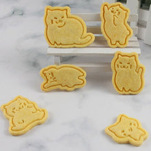 Laden Sie das Bild in den Galerie-Viewer, Cartoon Cat Cookie Cutters-Furbaby Friends Gifts