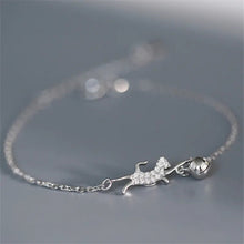 Laden Sie das Bild in den Galerie-Viewer, Sterling Silver Crystal Cat &amp; Ball Charm Bracelet-Furbaby Friends Gifts